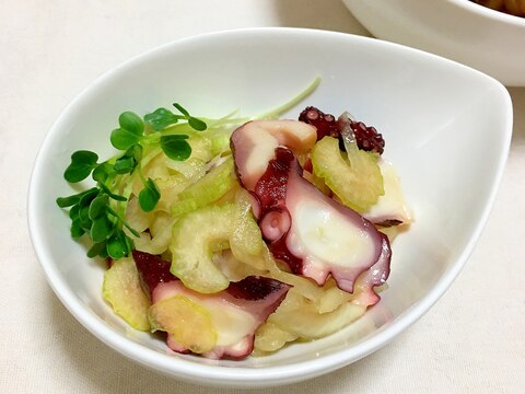 タコと玉ねぎセロリのすし酢醤油マリネサラダ♡